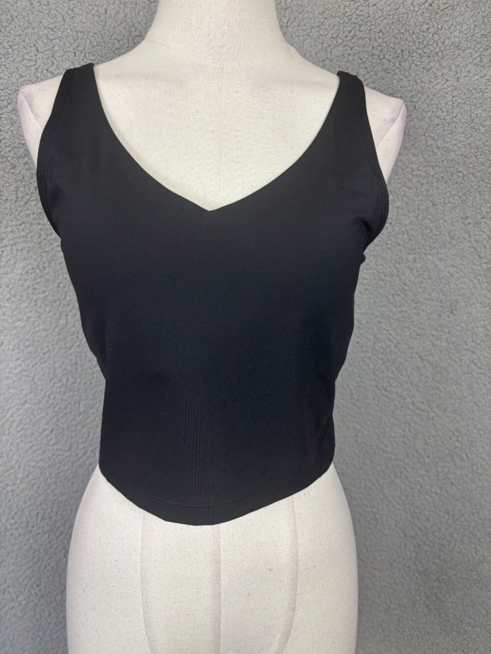 The Gym People Women's Black Longline Sports Tank Top Padded Size Medium NWT's.